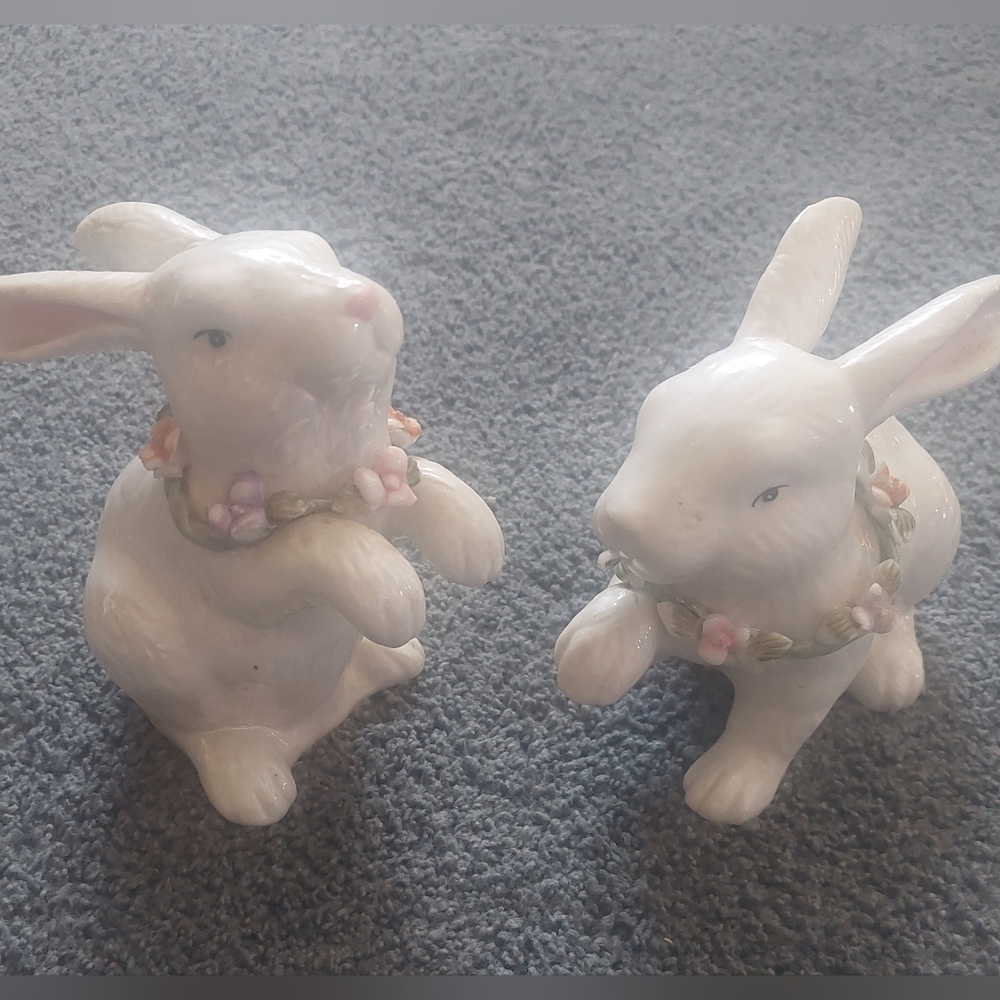 Vintage Two Easter Bunnies Hand Painted Ceramic Table Decorations